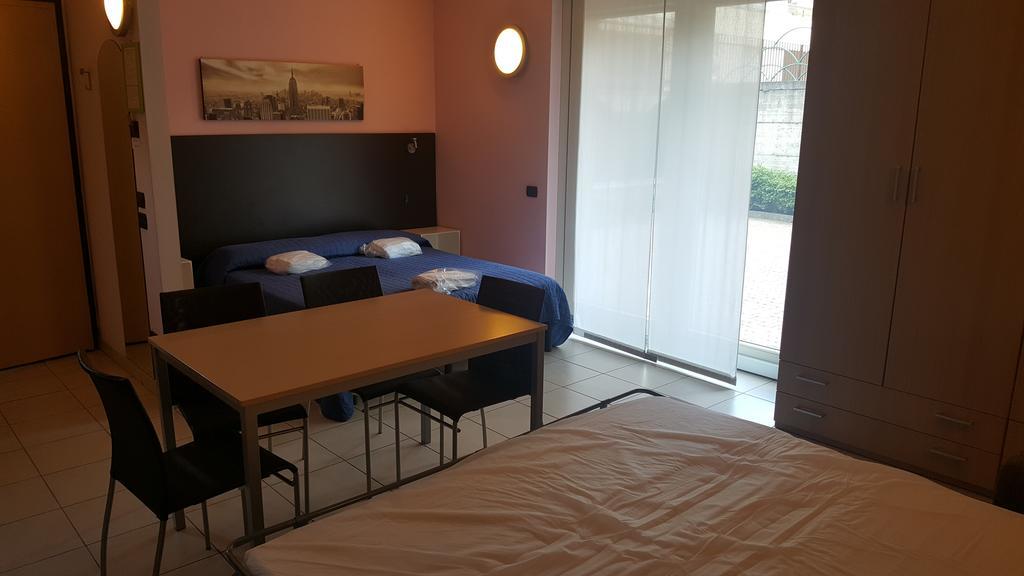 Residenza Villa Regina Monza Exterior foto